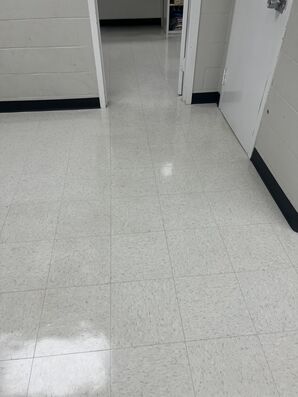 Before & After Commercial Floor Strip & Wax in New Haven, CT (4)